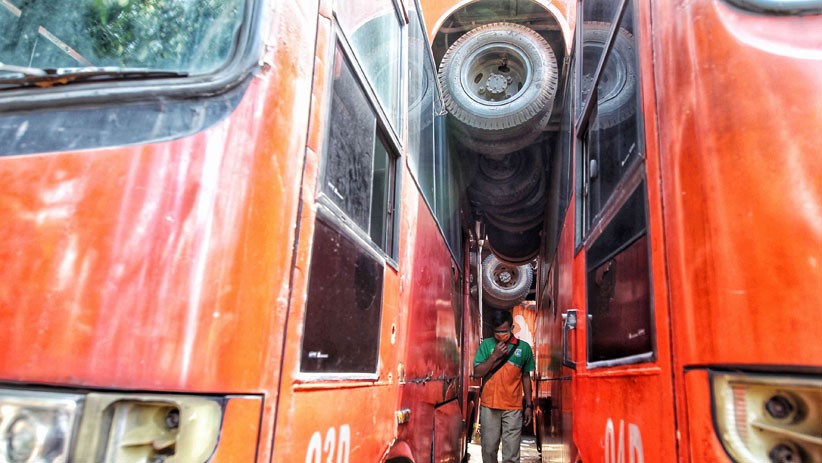 Tumpukan Bangkai Kendaraan Dinas Lingkungan Hidup DKI Jakarta - Bagian 4