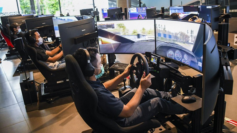 Merasakan Sensasi Jadi Pembalap Mobil dengan Simulator Balap P1-ADMI IMI - Bagian 2