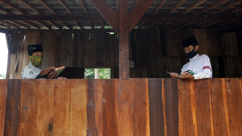 Aktivitas Santri Pesantren Rijalul Quran Semarang di Tengah Pandemi Covid-19 - Bagian 4