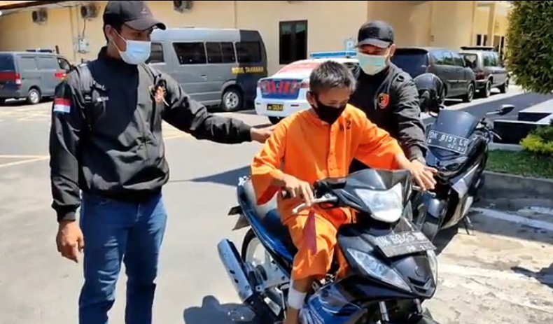 title Kabur ke Lombok, Residivis Curanmor Ditembak saat Tiba di Pelabuhan Padangbai Kabur ke Lombok, Residivis Curanmor Ditembak saat Tiba di Pelabuhan Padangbai