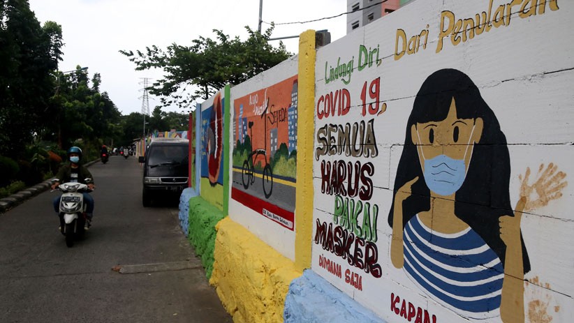 Mural Protokol Kesehatan Covid-19 Warnai Kawasan Tanah Abang - Bagian 2