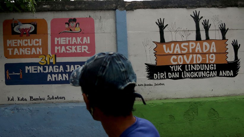 Mural Protokol Kesehatan Covid-19 Warnai Kawasan Tanah Abang - Bagian 1