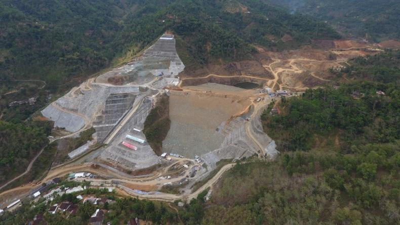 Khofifah Sebut Bendungan Tukul Beri Dampak Besar bagi Warga Pacitan