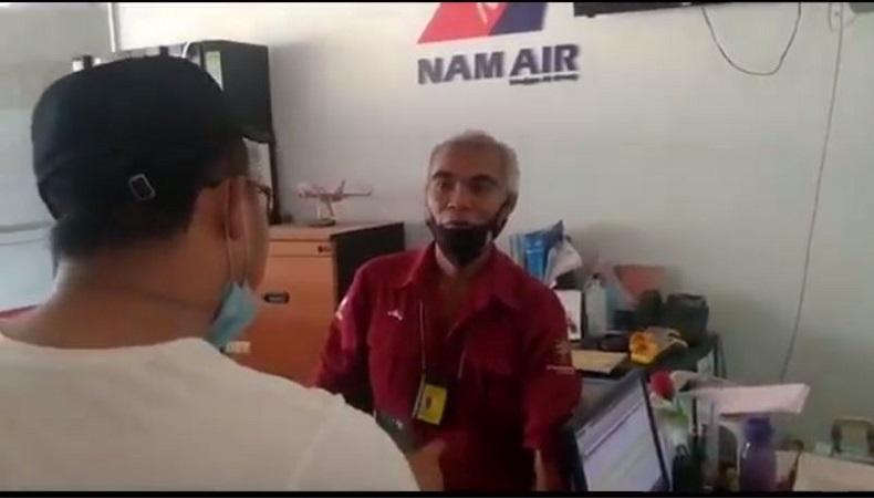 title Batal Terbang, Penumpang Nam Air Terlantar di Bandara Frans Seda Maumere Batal Terbang, Penumpang Nam Air Terlantar di Bandara Frans Seda Maumere