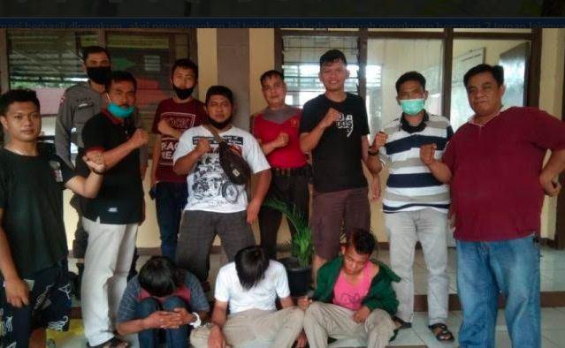 title Pria di Bengkulu Tewas Dikeroyok 4 Orang Pakai Batu dan Kayu Pria di Bengkulu Tewas Dikeroyok 4 Orang Pakai Batu dan Kayu