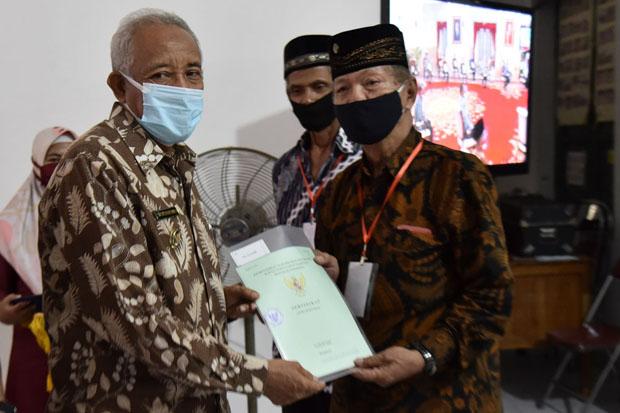 Pemkab Sleman Serahkan 3.040 Sertifikat PTSL