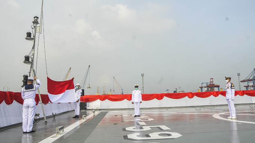 Puan Maharani Jadi Inspektur Upacara Hari Pahlawan di Atas KRI Semarang - Bagian 3