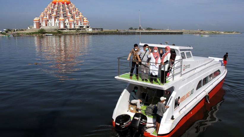 Sambut Hari Kesehatan Nasional, Tim Medis Berangkat ke Pulau-Pulau Kecil - Bagian 1