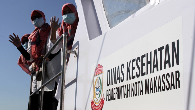 Sambut Hari Kesehatan Nasional, Tim Medis Berangkat ke Pulau-Pulau Kecil - Bagian 3