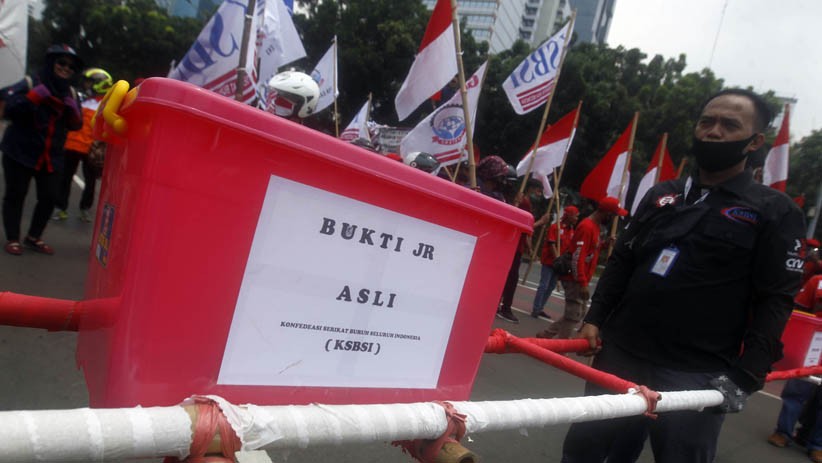 KSBSI Serahkan Berkas Judicial Review UU Cipta Kerja ke Mahkamah Konstitusi - Bagian 1