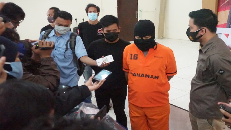 Guru Agama di Cimahi yang Nyambi Jadi Jambret Ternyata Telah 8 Kali Beraksi