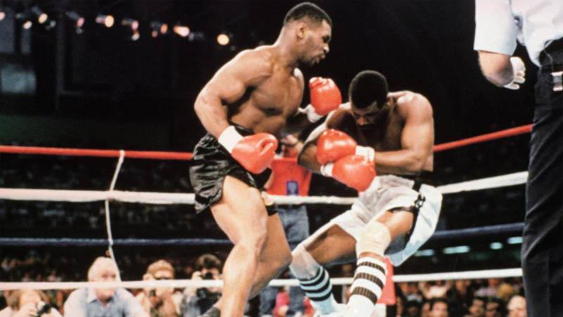 Mike Tyson Sebut 2 Petinju yang Punya Pukulan Lebih Mematikan Darinya, Siapa Saja?