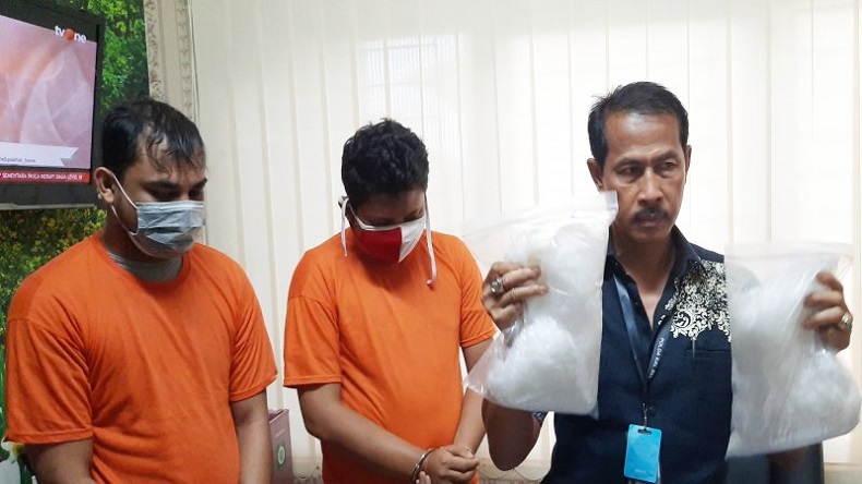 Kurir Sabu di Bandara Syamsudin Noor Gagal Kabur Gara-Gara Ban Mobil Bocor