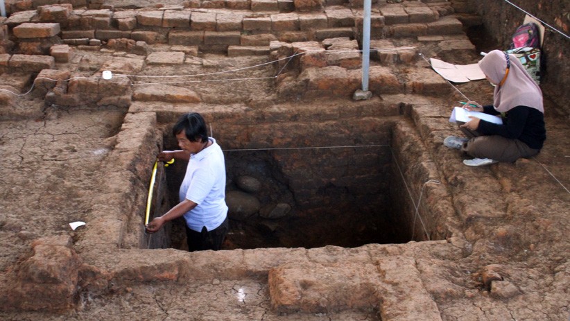 Situs Kerajaan Mataram Kuno Abad ke-9 Masehi Ditemukan di Batu - Bagian 1