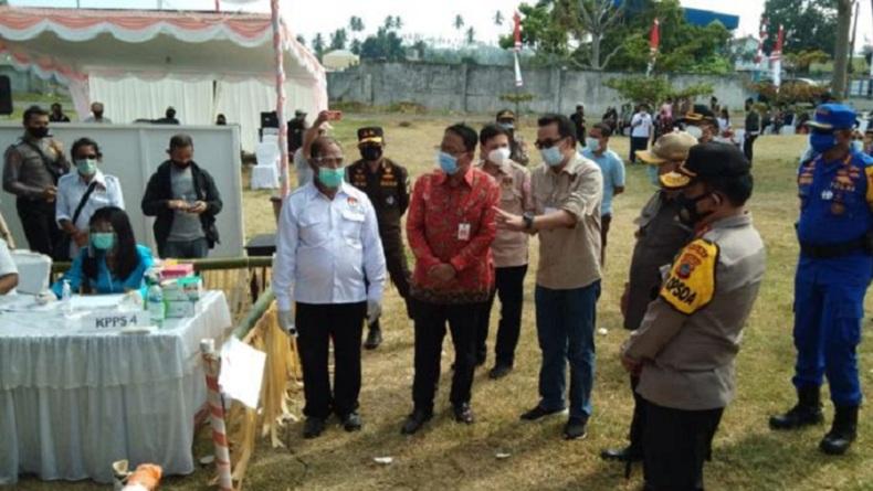 Terbang dengan Heli ke Bitung, Kapolda Sulut Tinjau Simulasi Pemungutan Suara
