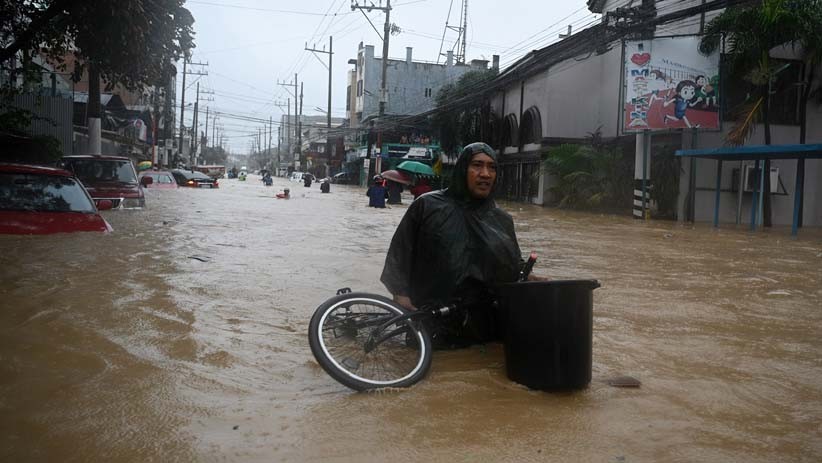 Filipina Diterjang Topan Vamco, Manila Lumpuh Terendam Banjir - Bagian 3