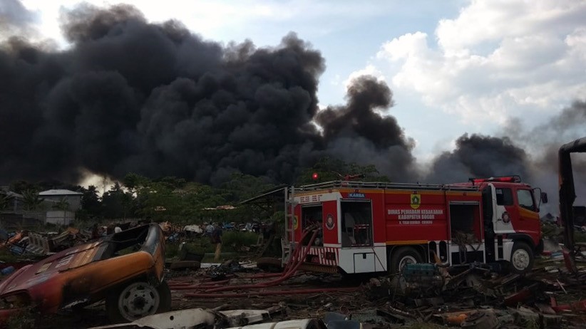 37 Bangkai Bus Transjakarta Ludes Terbakar - Bagian 3