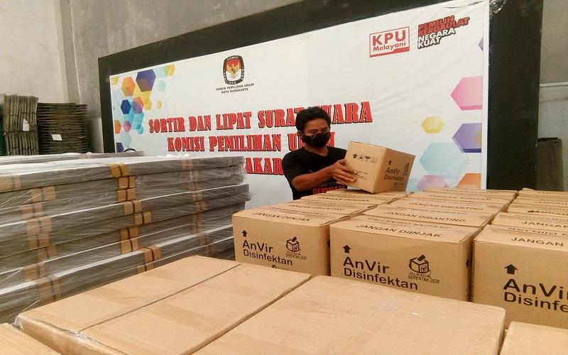 title Logistik Pemilu Serentak 2020 Tiba di Gudang KPU Solo Logistik Pemilu Serentak 2020 Tiba di Gudang KPU Solo