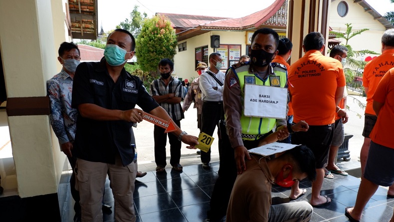 Rekonstruksi Pengeroyokan 2 Anggota TNI oleh Klub Moge di Bukittinggi, 24 Adegan Diperagakan