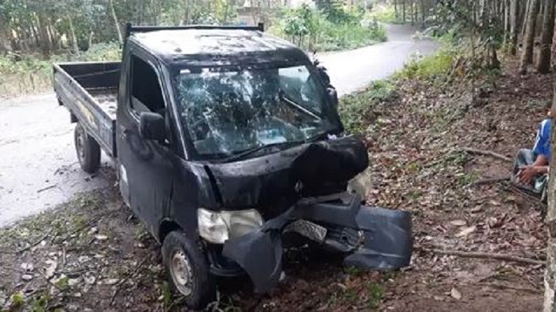 3 Santriwati di Paluta Ditabrak Pikap saat Jalan Kaki ke Pesantren, 1 Tewas di Tempat