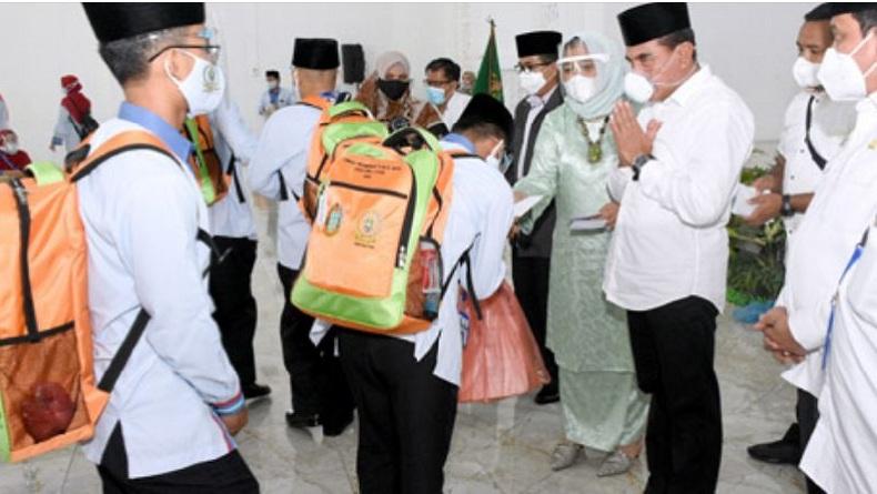 Edy Rahmayadi Lepas 53 Kafilah Ikut MTQ Nasional 2020 di Sumbar