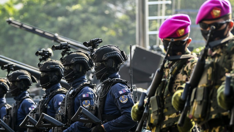 Foto-Foto Upacara HUT ke-75 Korps Marinir TNI AL - Bagian 2
