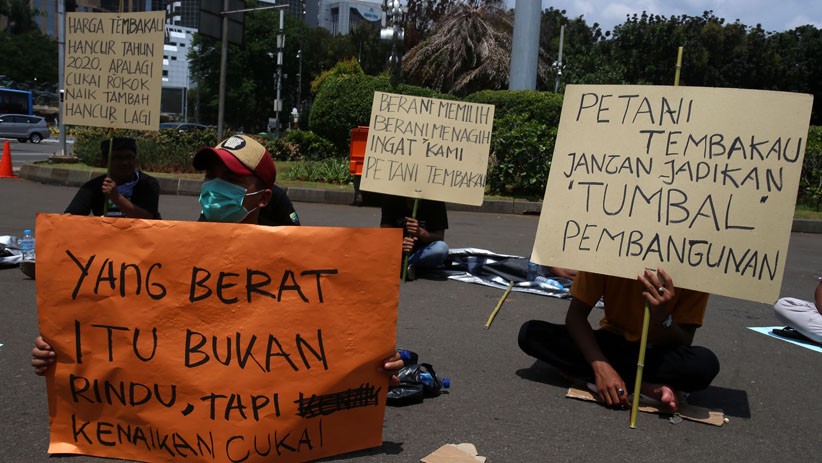 Aksi Damai Petani Tembakau Menolak Kenaikan Cukai Rokok - Bagian 1