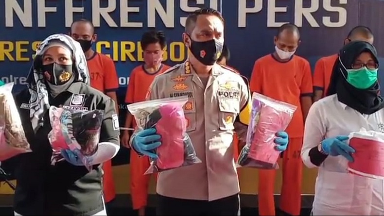 Bejat, 2 Ayah Kandung dan Tiri di Cirebon Perkosa Anak hingga Hamil 2 Bulan