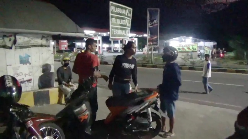 Arena Balap Liar Dijaga Petugas, 3 Remaja Geng Motor Maki dan Tantang Polisi