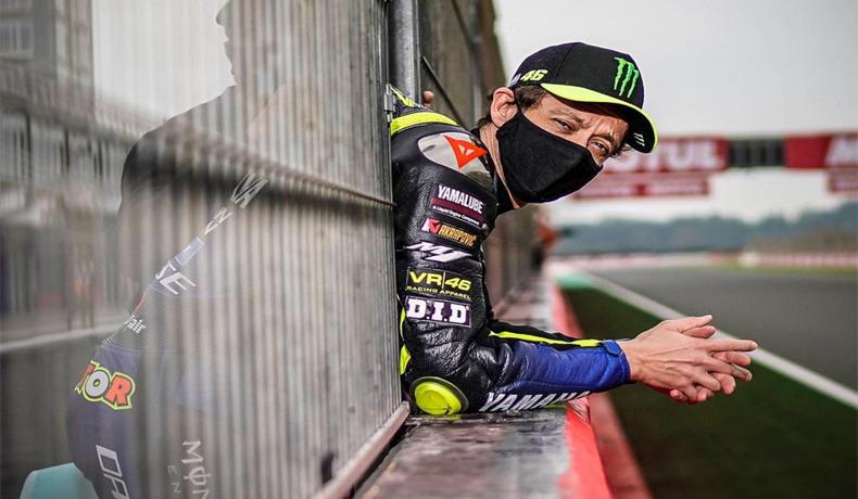 Valentino Rossi Takjub Dengan Kemajuan Pesat Joan Mir Dan Suzuki