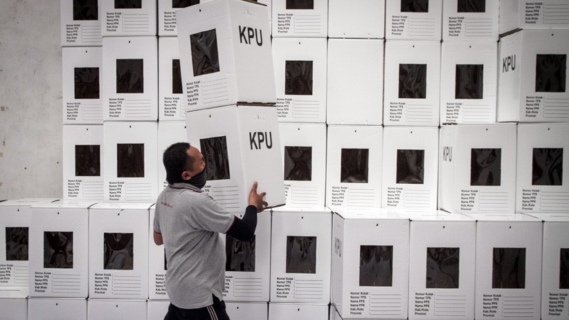 Kotak Suara Pilkada Solo Mulai Dirakit - Bagian 2