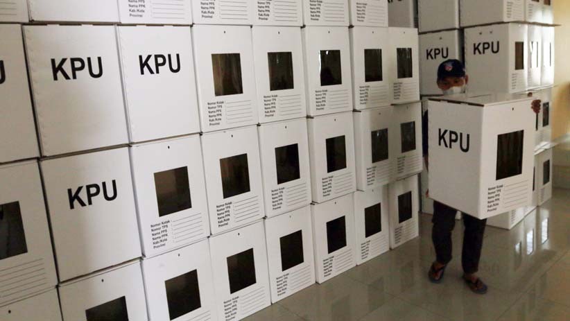 Logistik Pilkada Kota Tangerang Selatan Mulai Didistribusikan - Bagian 3