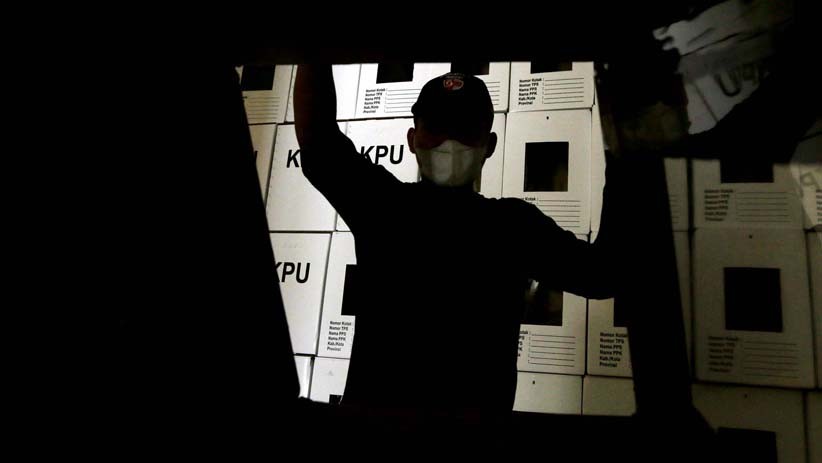 Logistik Pilkada Kota Tangerang Selatan Mulai Didistribusikan - Bagian 1