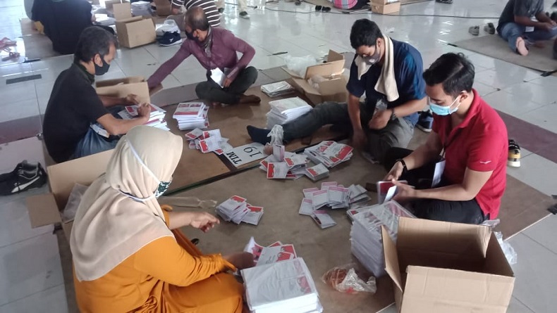 Surat Suara Pilkada Medan Mulai Dilipat dan Disortir