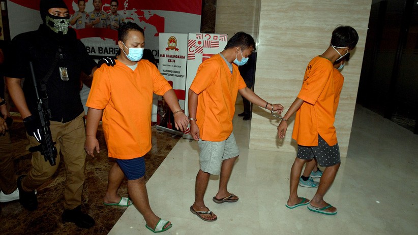 Bareskrim Polri Ungkap Peredaran Narkoba, Barang Bukti 52,4 Kg Sabu - Bagian 4