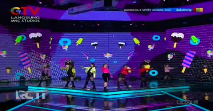 Noah dan Tiara Andini Buka Panggung Indonesian Esports Awards 2020
