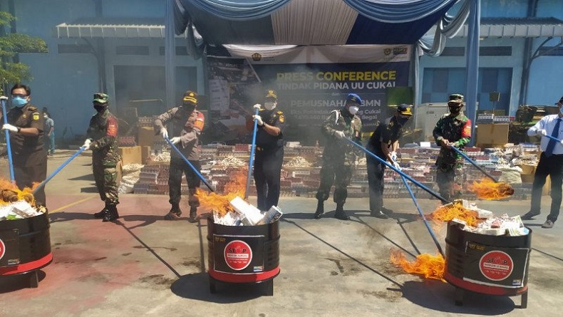 Jutaan Batang Rokok Ilegal di Sidoarjo Dimusnahkan, Total Nilai Capai Miliaran Rupiah
