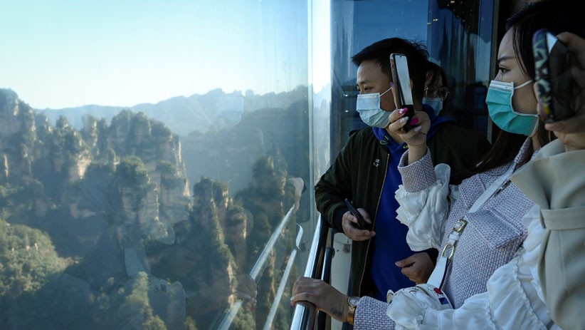 Terinspirasi Avatar, Lift Luar Ruangan Tertinggi di Dunia Ini Bikin Merinding - Bagian 4