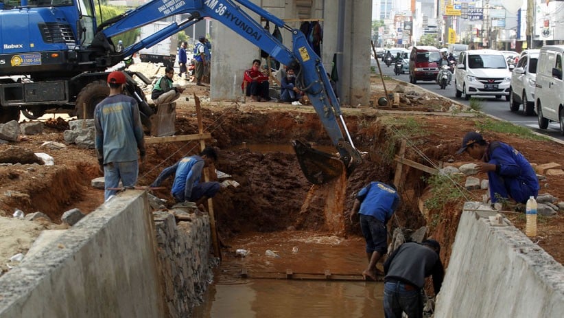 Rawan Banjir, Jalan Boulevard Raya Kelapa Gading Dibangun Penampungan Air - Bagian 3
