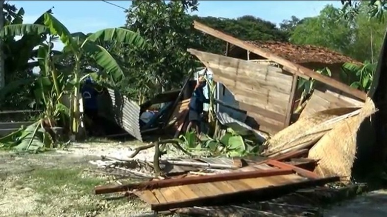 Angin Puting Beliung Landa 2 Kecamatan di Tuban, Rumah Duda Miskin Rata dengan Tanah