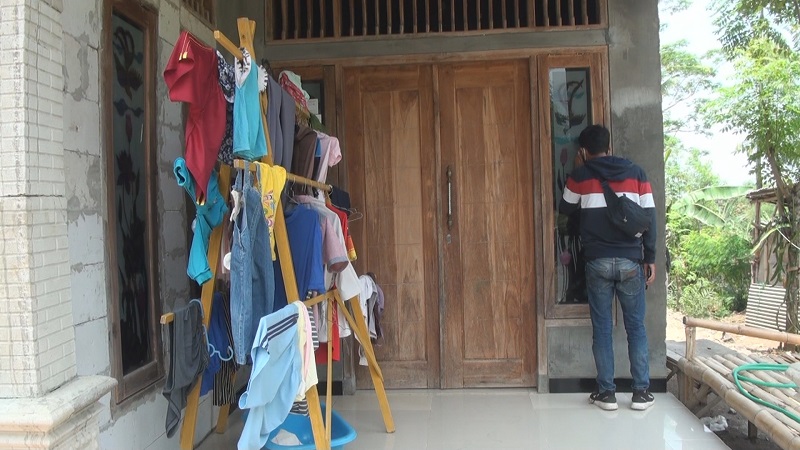 Suami Istri di Mojokerto Luka Parah Dibacok Orang Tak Dikenal