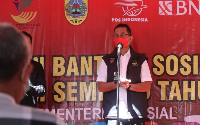 Warga Belum Terima Bantuan, Mensos: Jangan Bicara ke Media Sosial