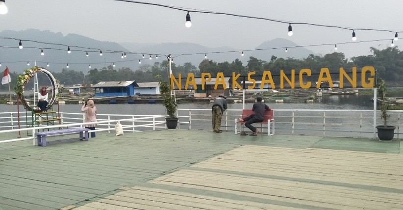 Kulineran di Bendungan Saguling Bandung, Unik seperti Berada di Kapal Titanic