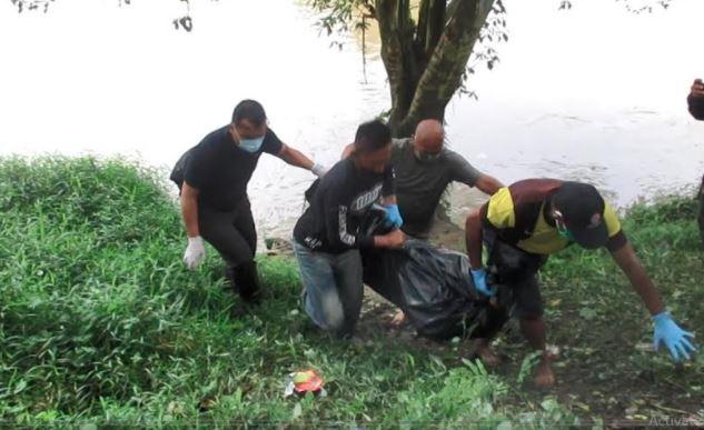 title Geger Mayat Pria Tanpa Identitas Terapung di Sungai Deli Medan Geger Mayat Pria Tanpa Identitas Terapung di Sungai Deli Medan