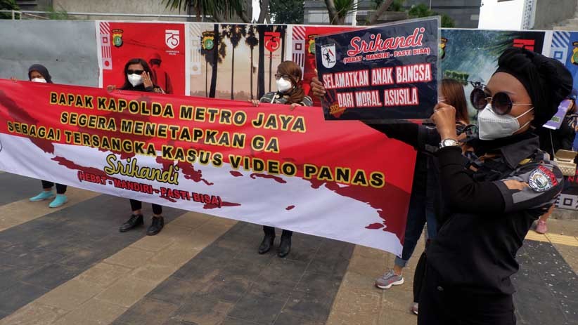 Tuntut Usut Video Syur Mirip Gisel, Sejumlah Perempuan Demo di Polda Metro Jaya - Bagian 3