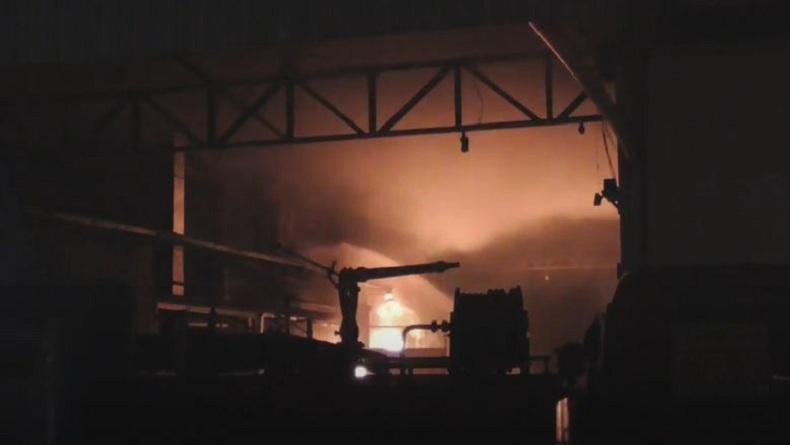 Mesin Boiler Meledak, Pabrik Karet Ban di Medan Terbakar