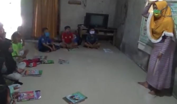 Hari Guru Nasional dan Kisah Perjuangan Habsa Mengajar Siswa di Masa Pandemi