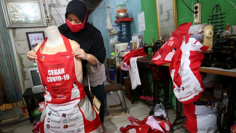 Tas Bansos Covid-19 Disulap Jadi Celemek, Dijual Rp150.000 - Bagian 2