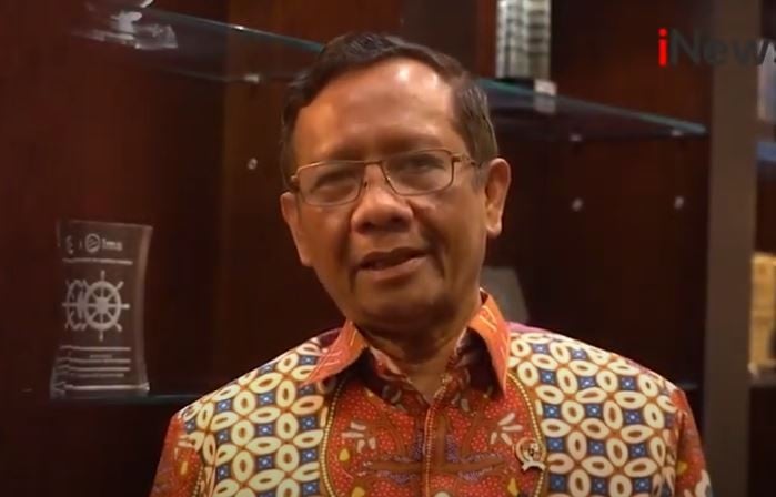 Disentil Ridwan Kamil, Mahfud MD Siap Tanggung Jawab soal Habib Rizieq