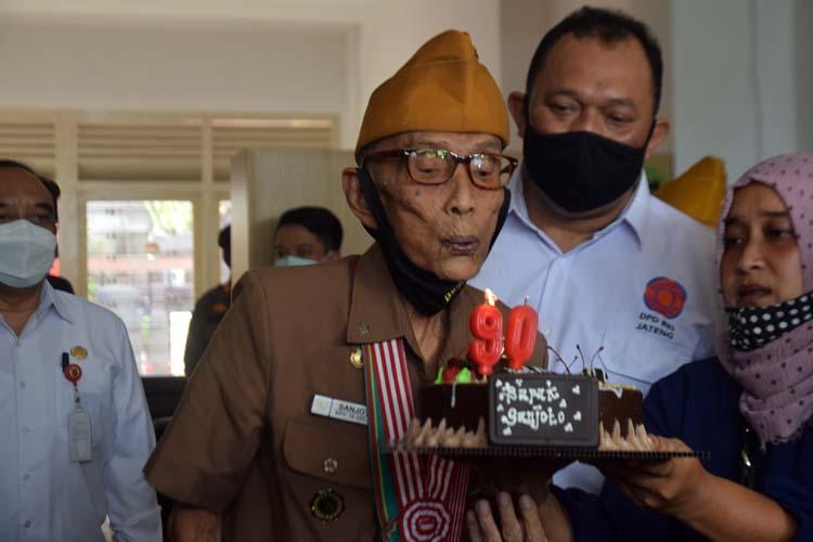 Bahagianya Kapten Sanjoto, Veteran Perang Kemerdekaan RI di Semarang Dapat Kado Rumah